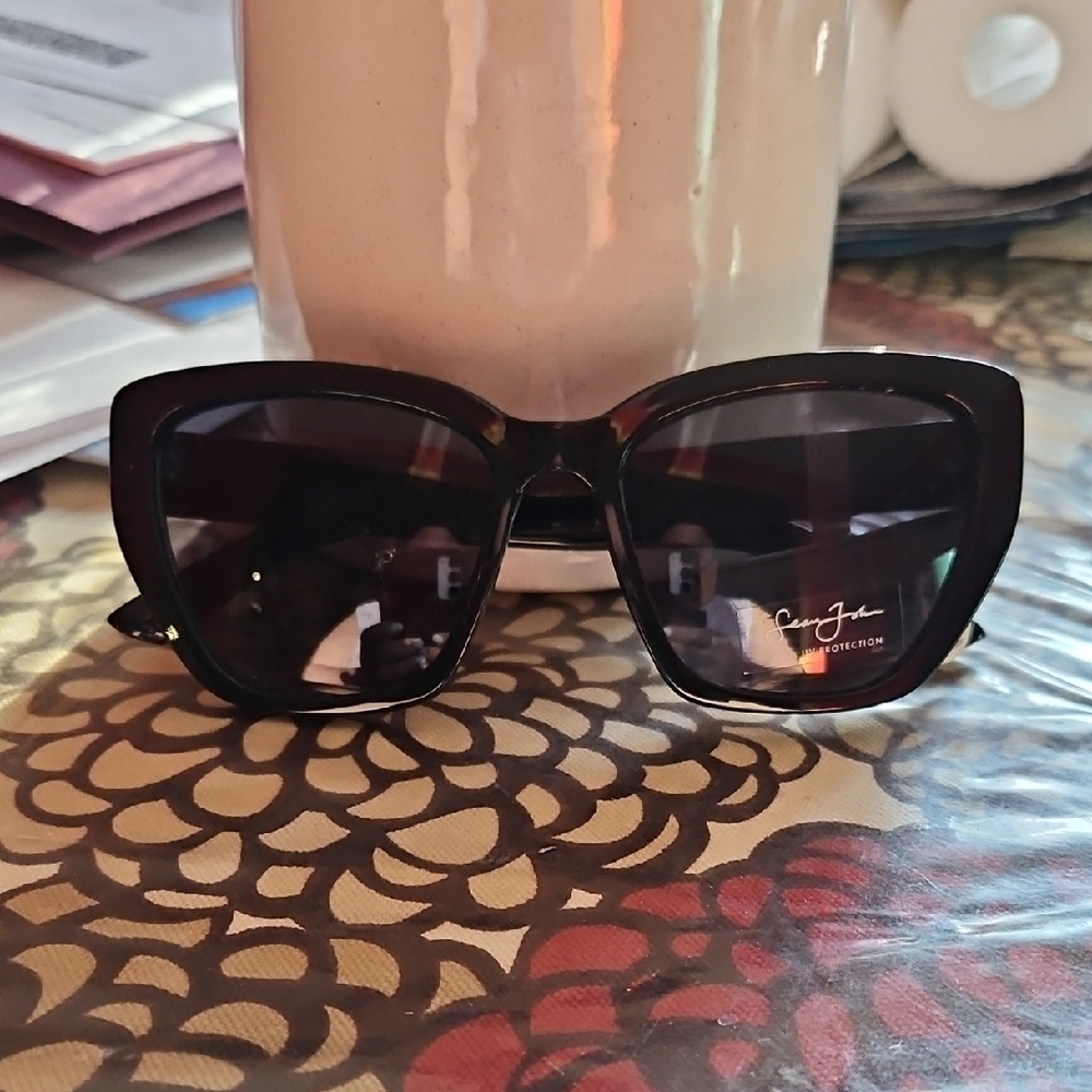 NWT Sean John Sunglasses